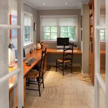 Making sure that you face a view, use unpainted wood, and having reconfigurable furniture are all elements that can have a positive effect on your home office. Source: Houzz